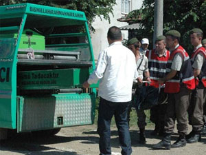 Birlikte yaşadığı eniştesini öldürdü