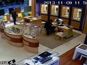 10 saniyede 100 bin TL'lik vurgun!