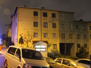 Önce eşini sonra kendini...