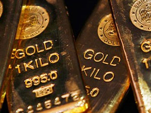 Bankalarda 30 kamyon altın birikti