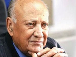 Klerides hayatını kaybetti!