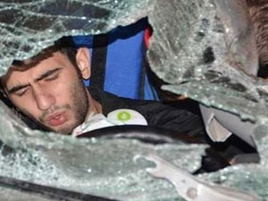 Uykusuz sürücü tam 3 tıra çarptı!...