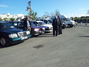 Trabzon'da vatandaşlar oto pazarından şikayetçi