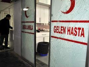 Ceylanpınar'da acil servise taşlı saldırı