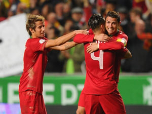 Ronaldo İsveç'i affetmedi