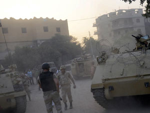 Askeri konvoya saldırı: 10 ölü