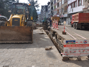 Of'ta doğalgaz çalışmaları sürüyor
