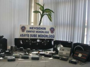 Kiralık araç ile hırsızlık yapan 4 kişi yakalandı