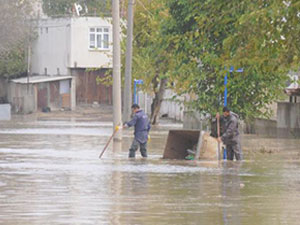 Edirne'de adeta hayat durdu!