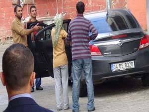 Boşandığı eşini 5 saat rehin tuttu