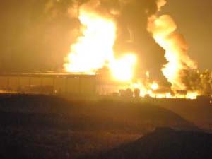 Tire'de korkutan fabrika yangını!