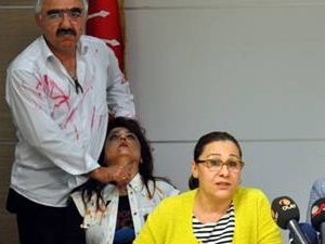 CHP’lilerden ‘kadına şiddet’e protesto