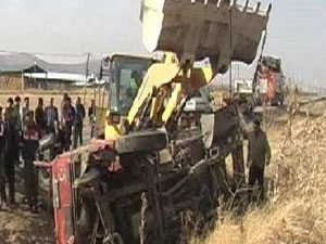 Belediye vidanjörü takla attı: 1 ölü