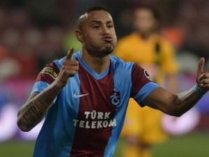 TS'lu oyuncu yıldızları geride bıraktı