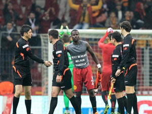Drogba Ve Eboue PFDK'ya Sevk Edildi