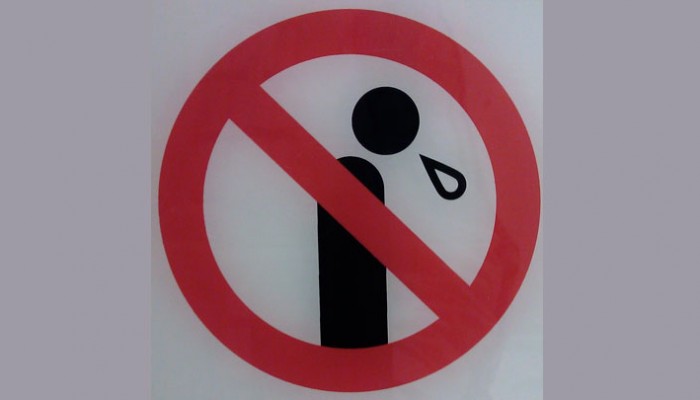 Sokağa tükürene para cezası