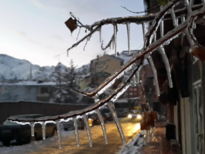 Gümüşhane buz tuttu