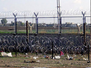 Sınırdaki duvar inşaatı tamamlandı