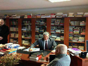 4 yıl 278 gün sonra masasında!