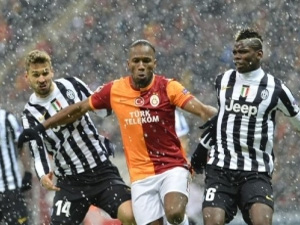 G.Saray kazandı tur atladı!