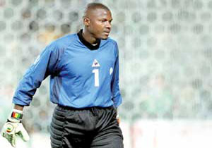 Tony Sylva haftaya gelecek