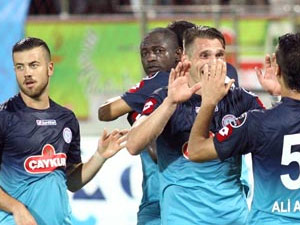 Rizespor öne geçtiği maçta mağlup oldu