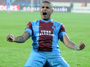 Henrique Bursa'yı bekliyor