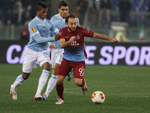 Akçay'ın ondan vazgeçmiyor