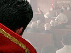 Devrimci  Hareketi mensubu 2 kişi adliyede