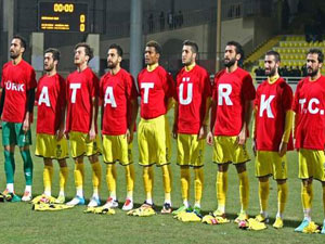 Bucaspor'dan da Atatürk'lü tişört!