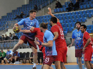 Fırtına Hentbolda kopuyor