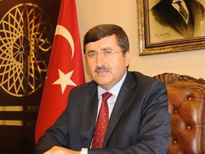 Vali Öz, Yomra Fen Lisesi'ni ziyaret etti