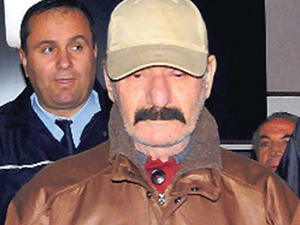 Oğlunu vurdu, ambulans geç geldi diye de...