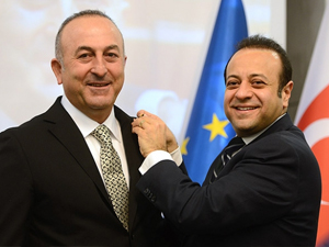 Bakanlıklarda devir teslim töreni