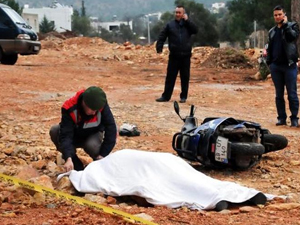 En acı tesadüf! Yoldan geçerken...