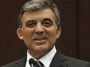 Gül'ün dosyasını kopyalarken yakalandı!