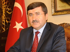 Trabzon Valisi Öz'den esnaf ziyaretleri