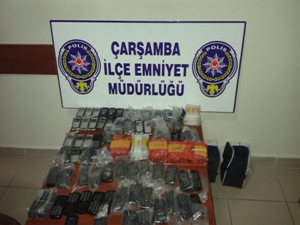 96 tane kaçak cep telefonu ele geçirildi