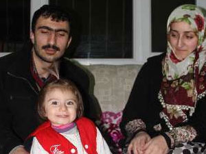 10 aylık bebek 3 hayat kurtardı!