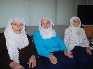 Ordulu üçüz nineler kışı rahat geçiriyor