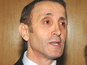 TS Yöneticisine camiadan tepki