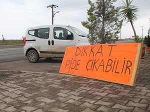 Trabzon'da fıkra gibi tabela
