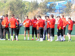 TS'li oyunculara o bölüm yasak