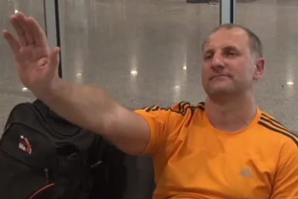 Uçağı kaçırınca öyle bir şey yaptı ki...