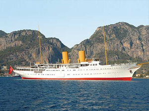 Atatürk'ün yatında süpriz gelişme.Başbakan...