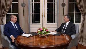 Başbakan Erdoğan Köşk'ten ayrıldı