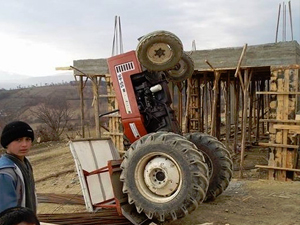 Traktör şaha kalktı!