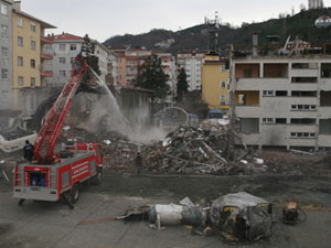 Rize'de tarihi binalar yıkılıyor