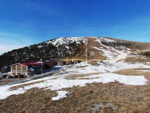 Kurak kış turizmcilere bakın ne yaptırdı!