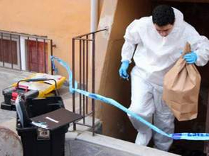 Boğazı kesilerek öldürüldü !